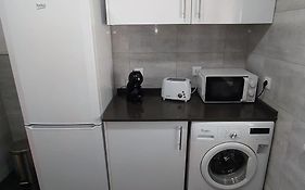 Lisboa/City/Sunny Apar/Metro/Airport/Wifi/Air Cond